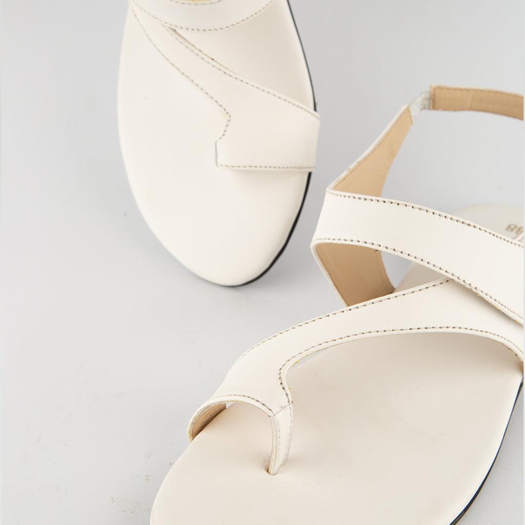 Neat Footwear Closure With Advanced Loops photo