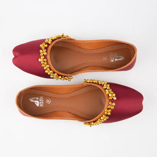 GHUNGHUR KHUSSA Blue Neon By Anum Hassan