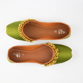 GHUNGHUR KHUSSA Blue Neon By Anum Hassan