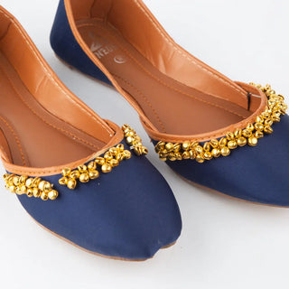 GHUNGHUR KHUSSA Blue Neon By Anum Hassan